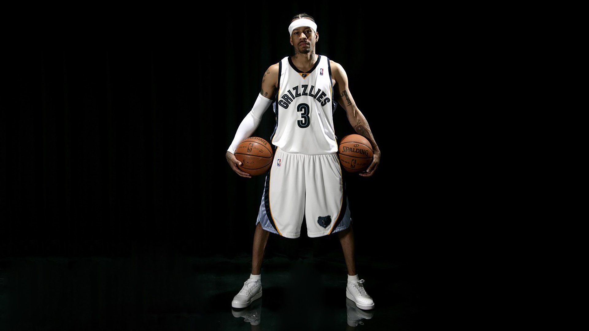 篮球赛场焦点！法国队对阵西班牙队，主力缺阵，替补球员挺身而出